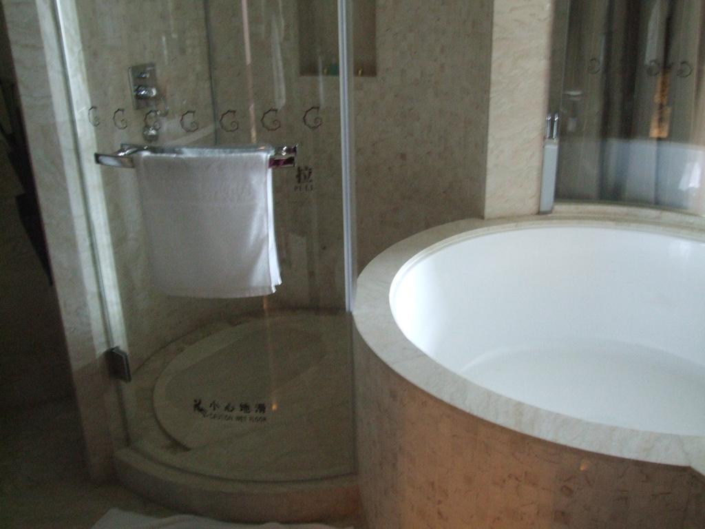 Southern Club Hotel Kanton Zimmer foto